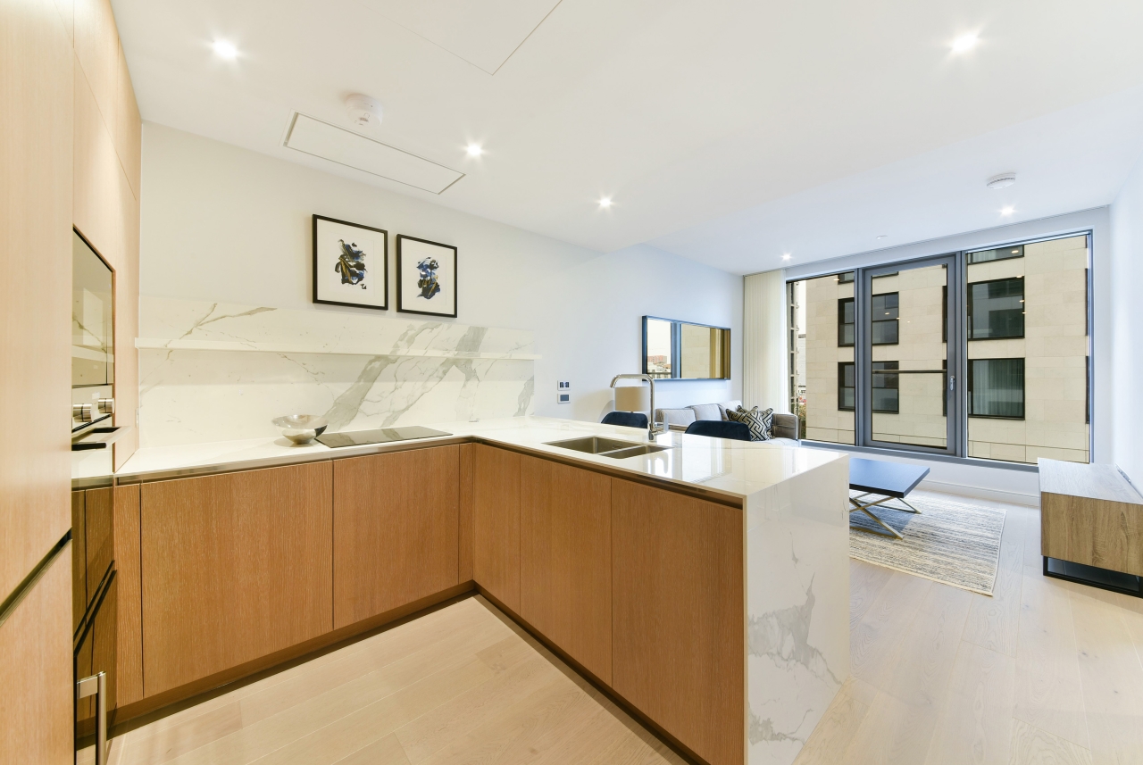 Park Drive, Canary Wharf, London, E14 - Chase Evans