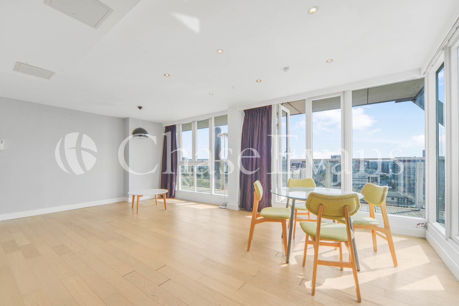 Rayleigh Road, Royal Docks, London, E16 - Chase Evans