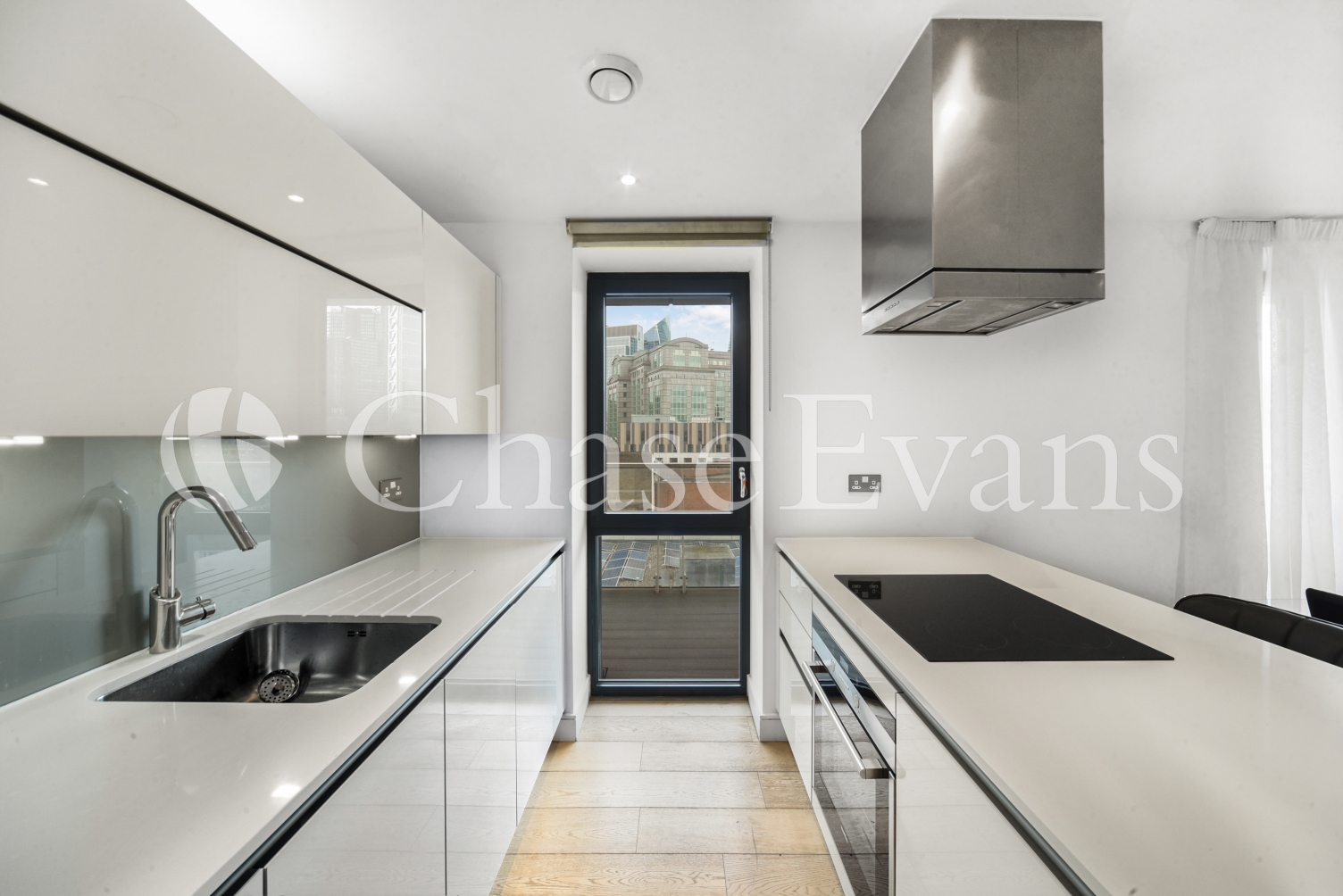 Kensington Apartments, 11 Commercial Street, Aldgate, London, E1 - Chase Evans
