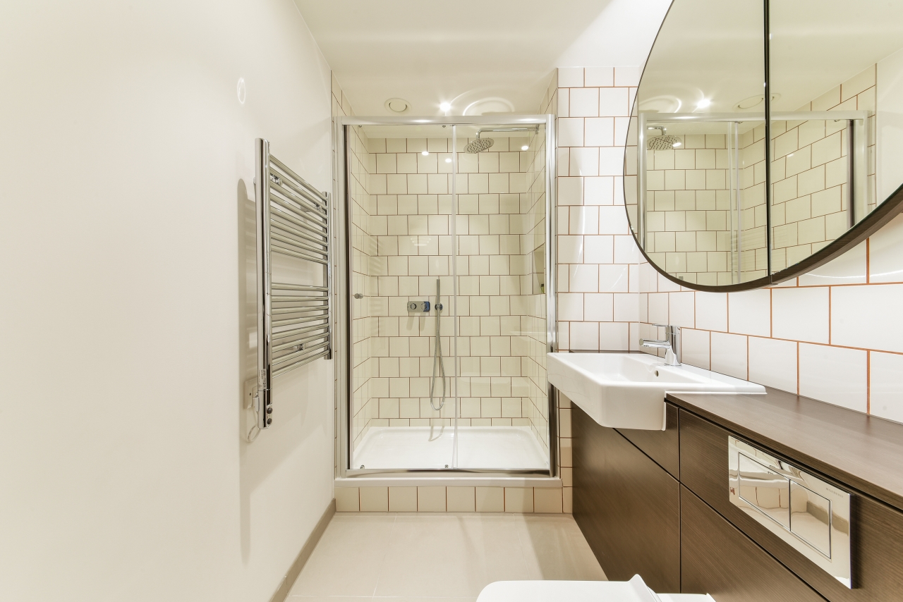 Western Gateway, Docklands, London, E16