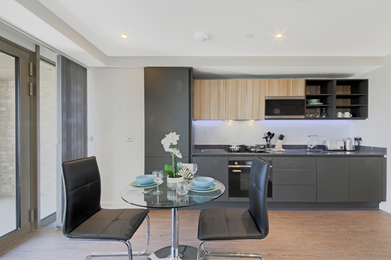 Western Gateway, Docklands, London, E16