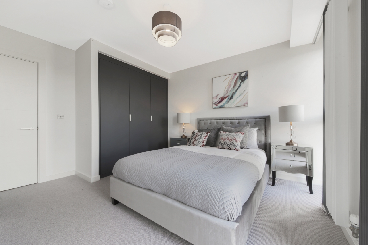 Western Gateway, Docklands, London, E16