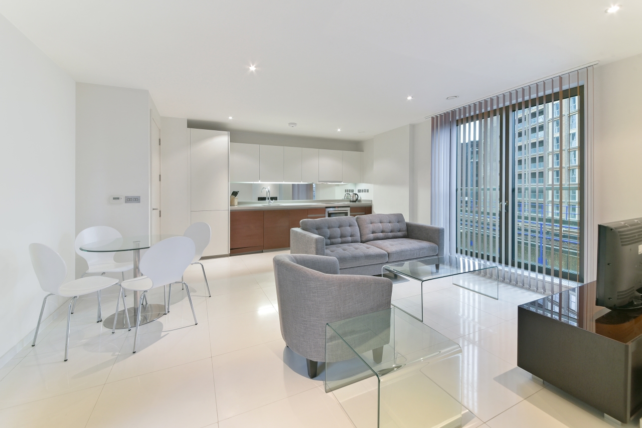 Baltimore Wharf, Canary Wharf, London, E14 - Chase Evans