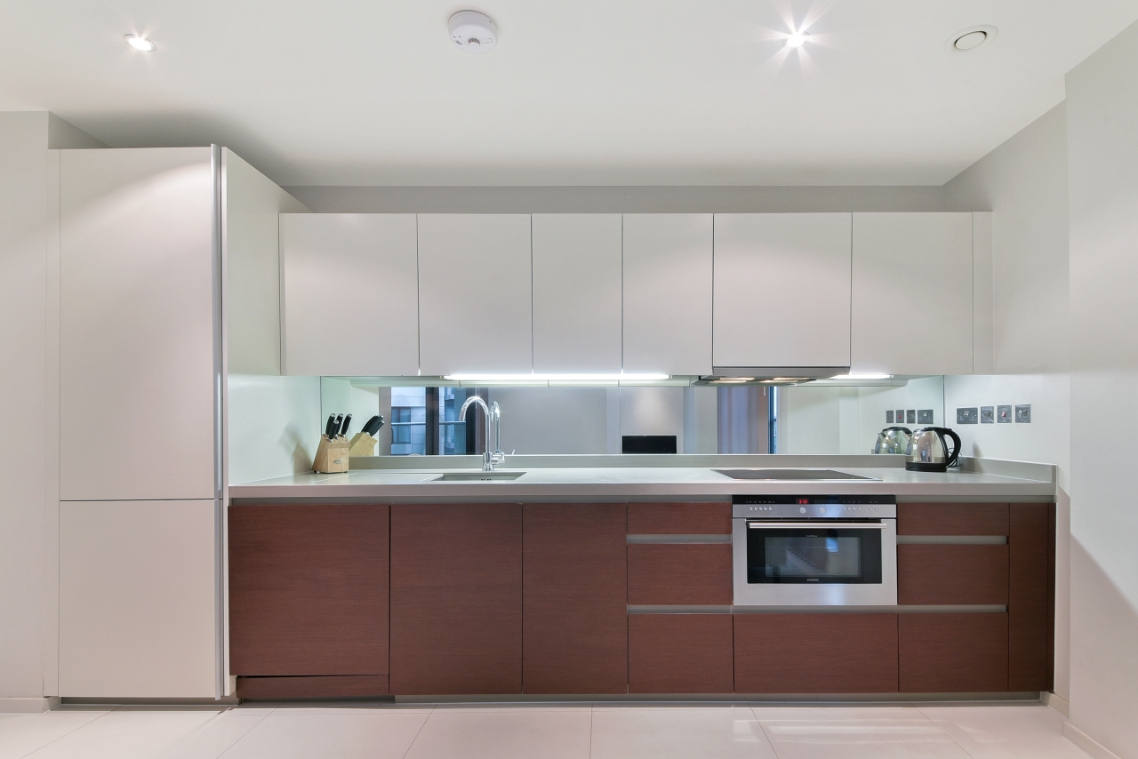 Baltimore Wharf, Canary Wharf, London, E14 - Chase Evans