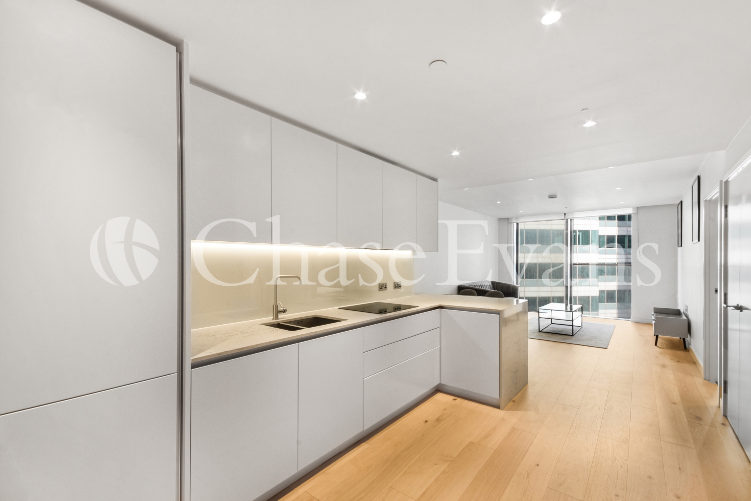 South Quay, Marsh Wall, Canary Wharf, London, E14 - Chase Evans