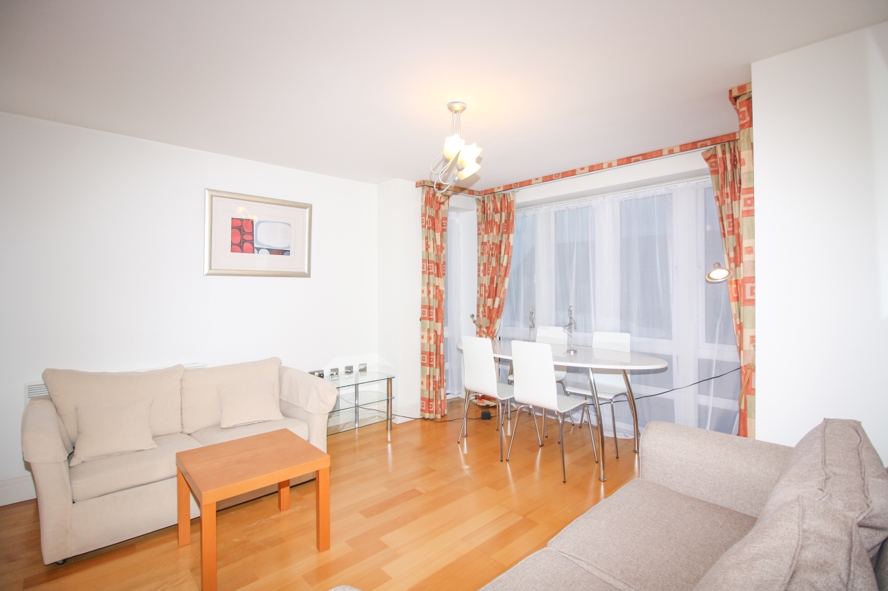 Westferry Road, Isle Of Dogs, London, E14 - Chase Evans