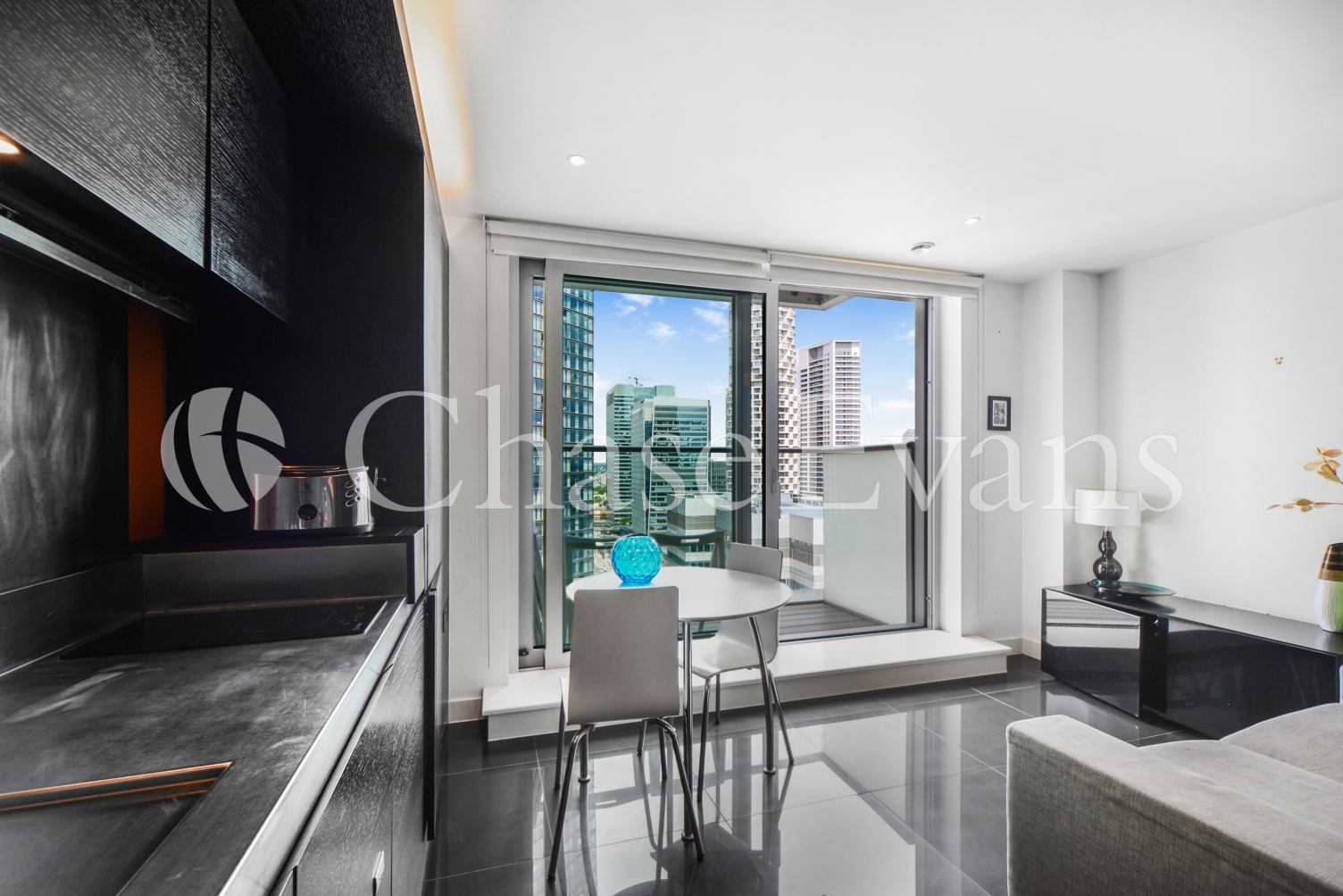 Pan Peninsula, Pan Peninsula Square, Canary Wharf, London, E14 - Chase Evans