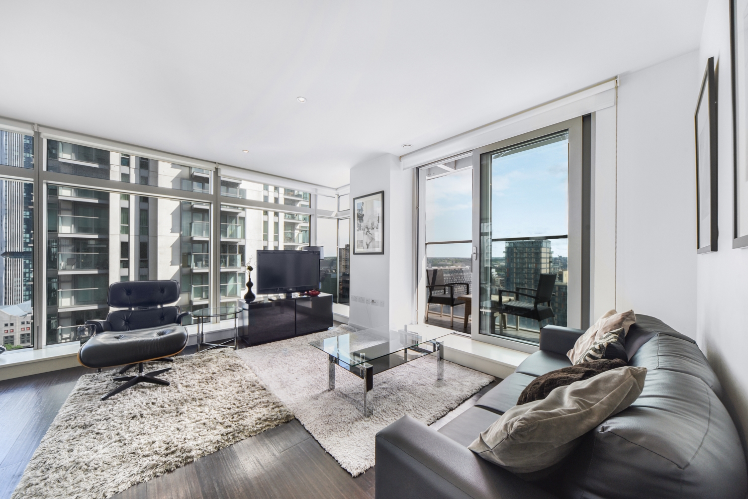 Pan Peninsula Square, Canary Wharf, London, E14