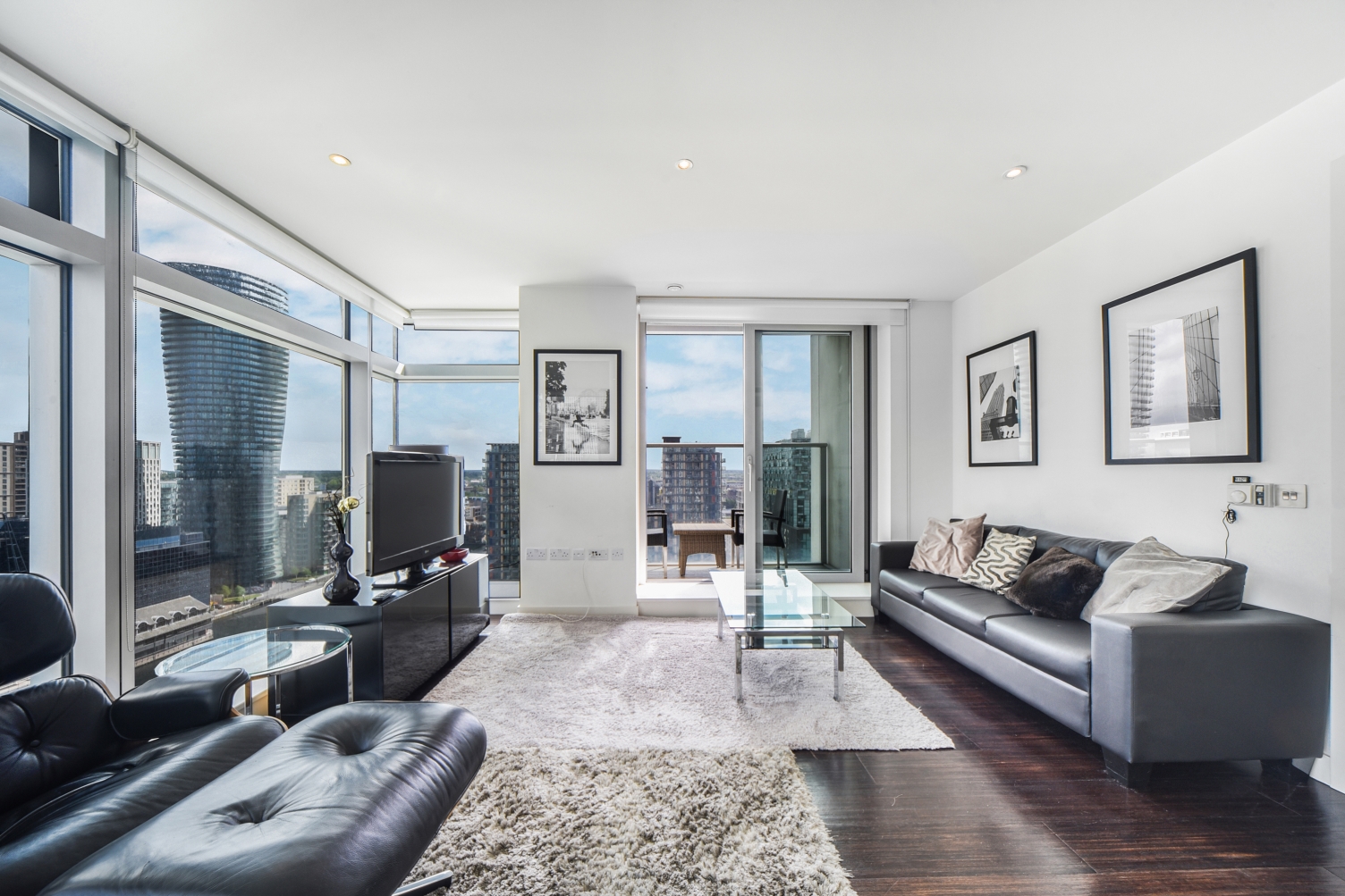 Pan Peninsula Square, Canary Wharf, London, E14