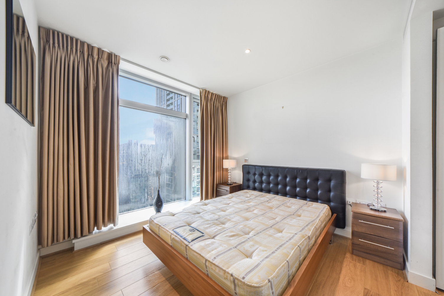 Pan Peninsula Square, Canary Wharf, London, E14