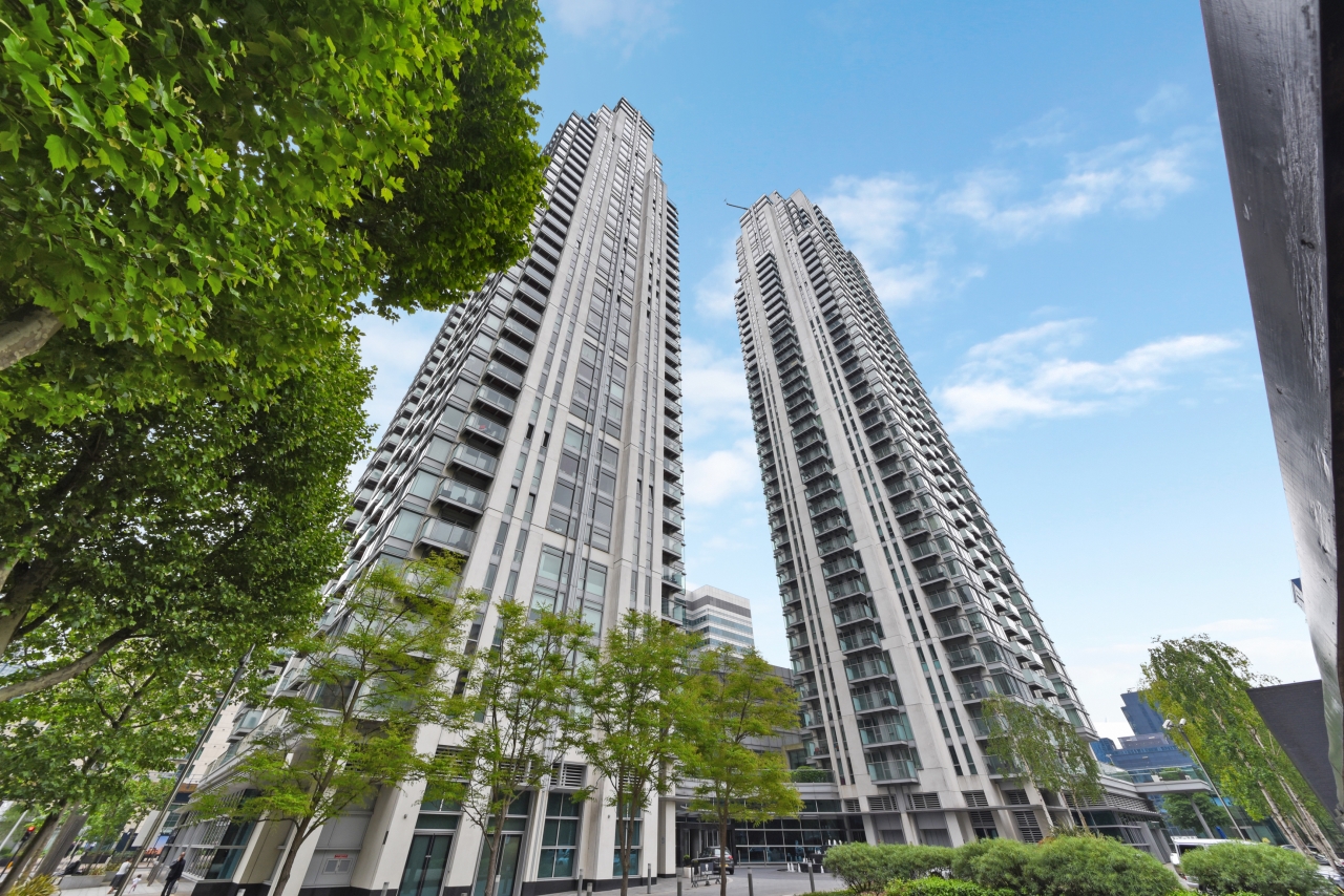 Pan Peninsula Square, Canary Wharf, London, E14