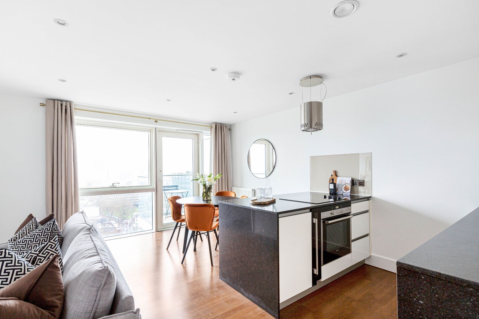 Crawford Building, One Commerical, 112 Whitechapel High Street, Aldgate, London, E1 - Chase Evans