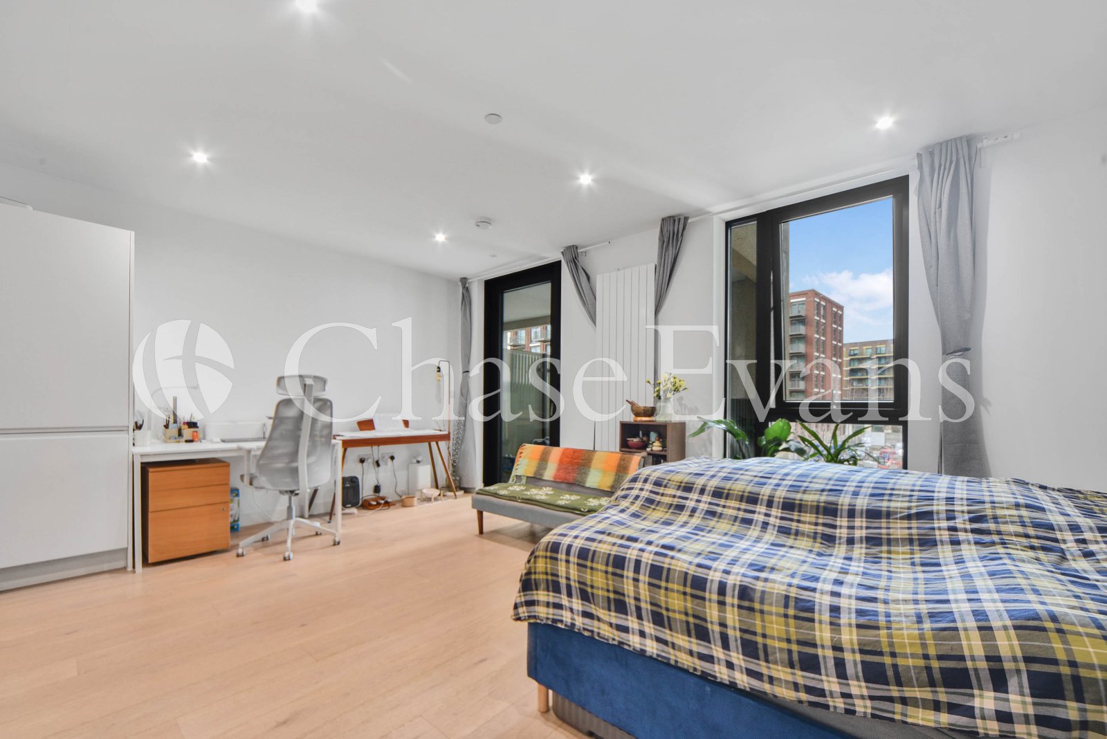 Royal Wharf, Schooner Road, Docklands, London, E16