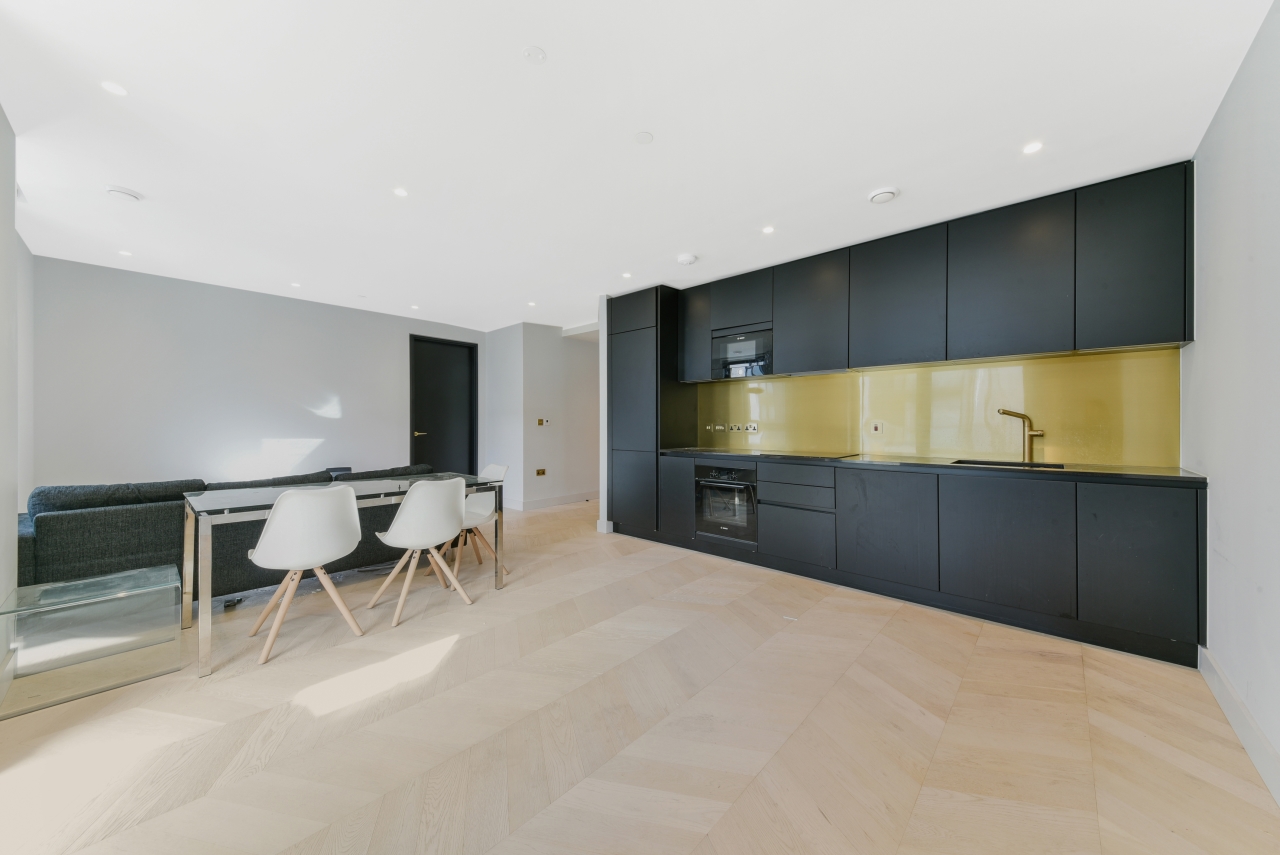 The Waterman, 3 Greenwich Peninsula, Tidemill Square, Greenwich, SE10 - Chase Evans