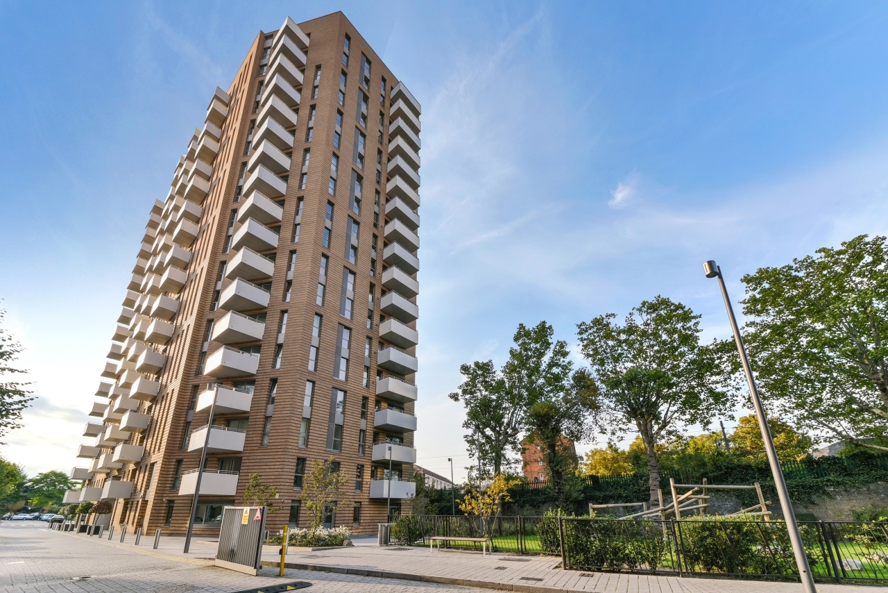 Hannaford Walk, Bromley-by-bow, London, E3