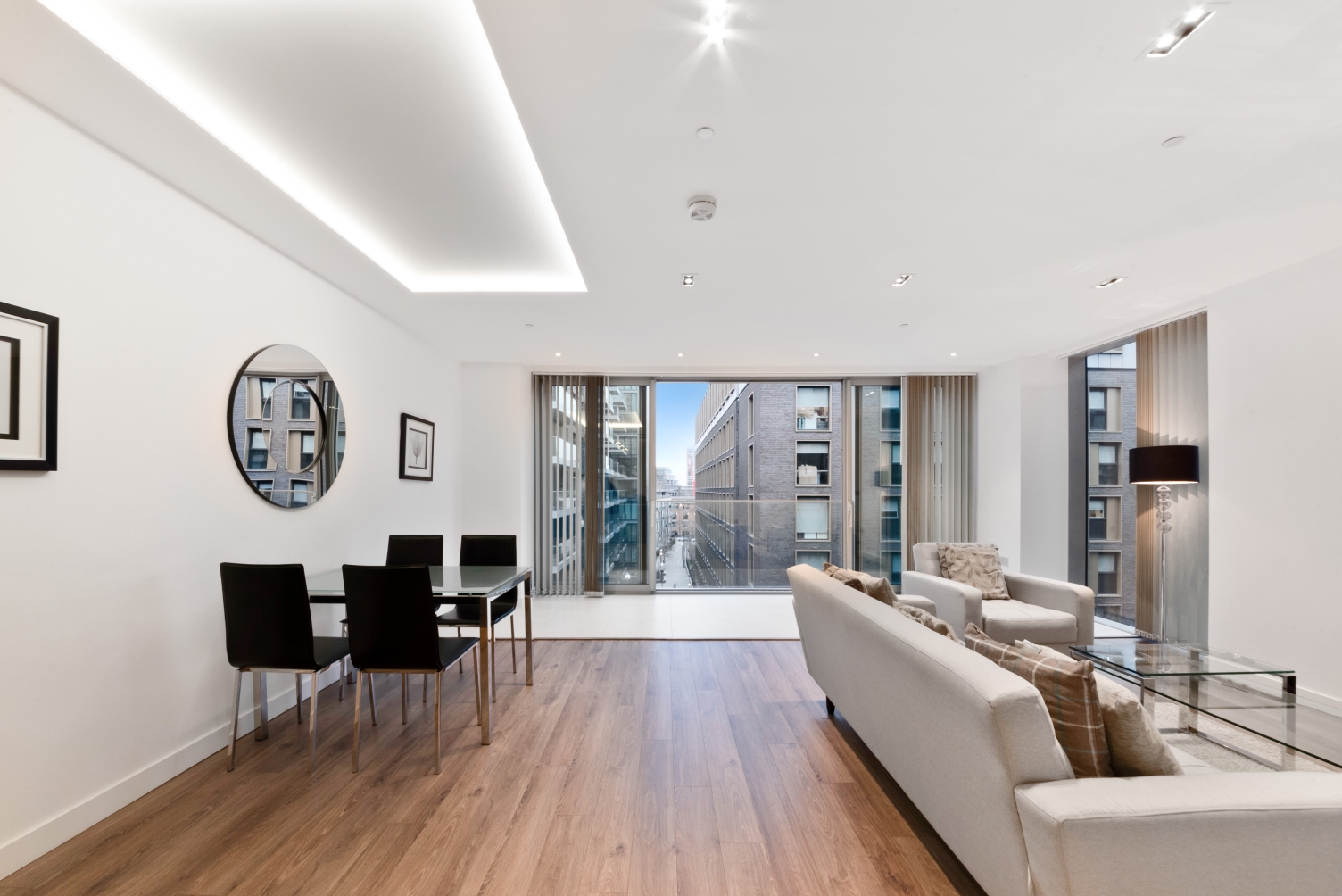 Piazza Walk, Aldgate, London, E1 - Chase Evans