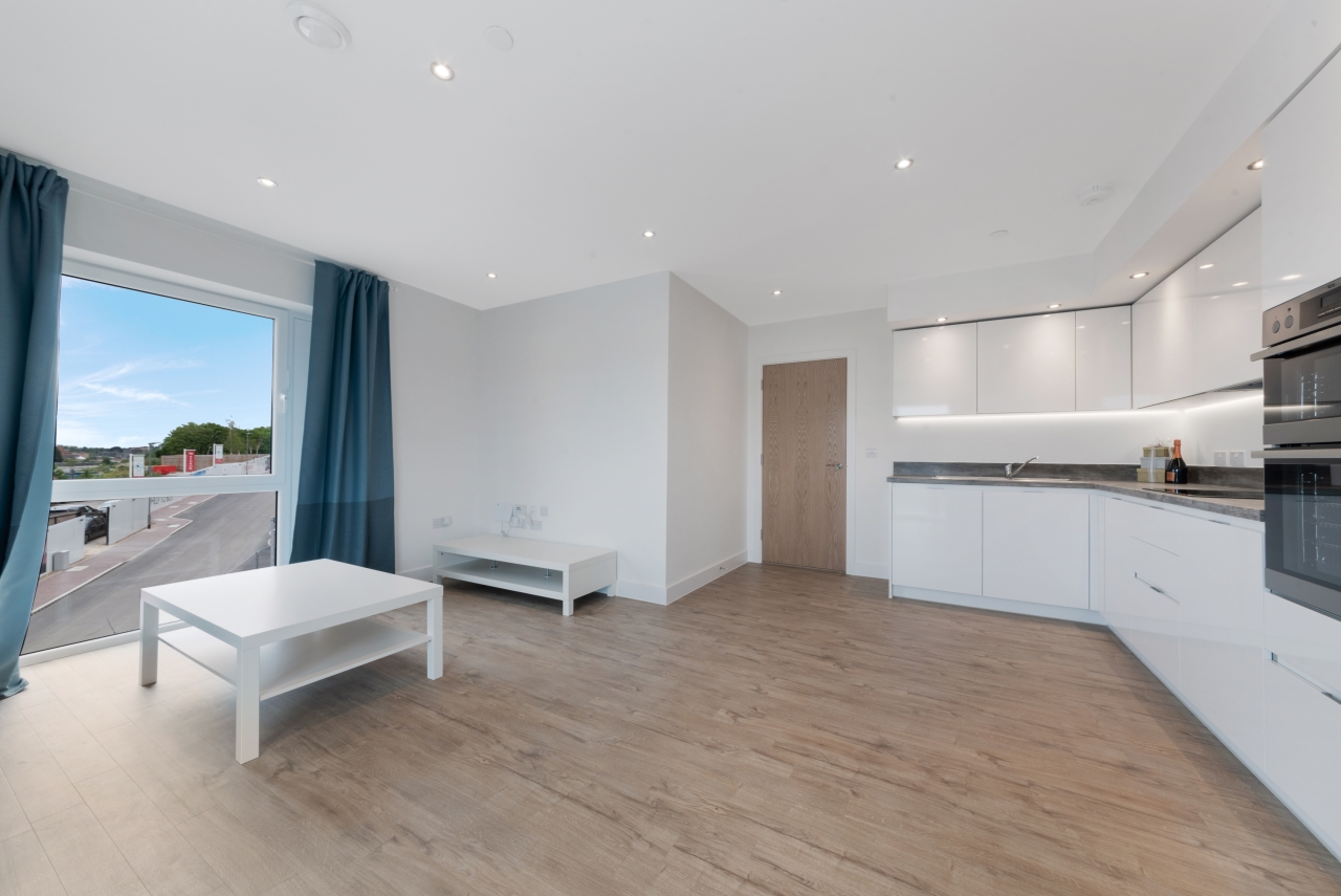 Stirling Drive, Saxon Square, Luton, LU2 - Chase Evans