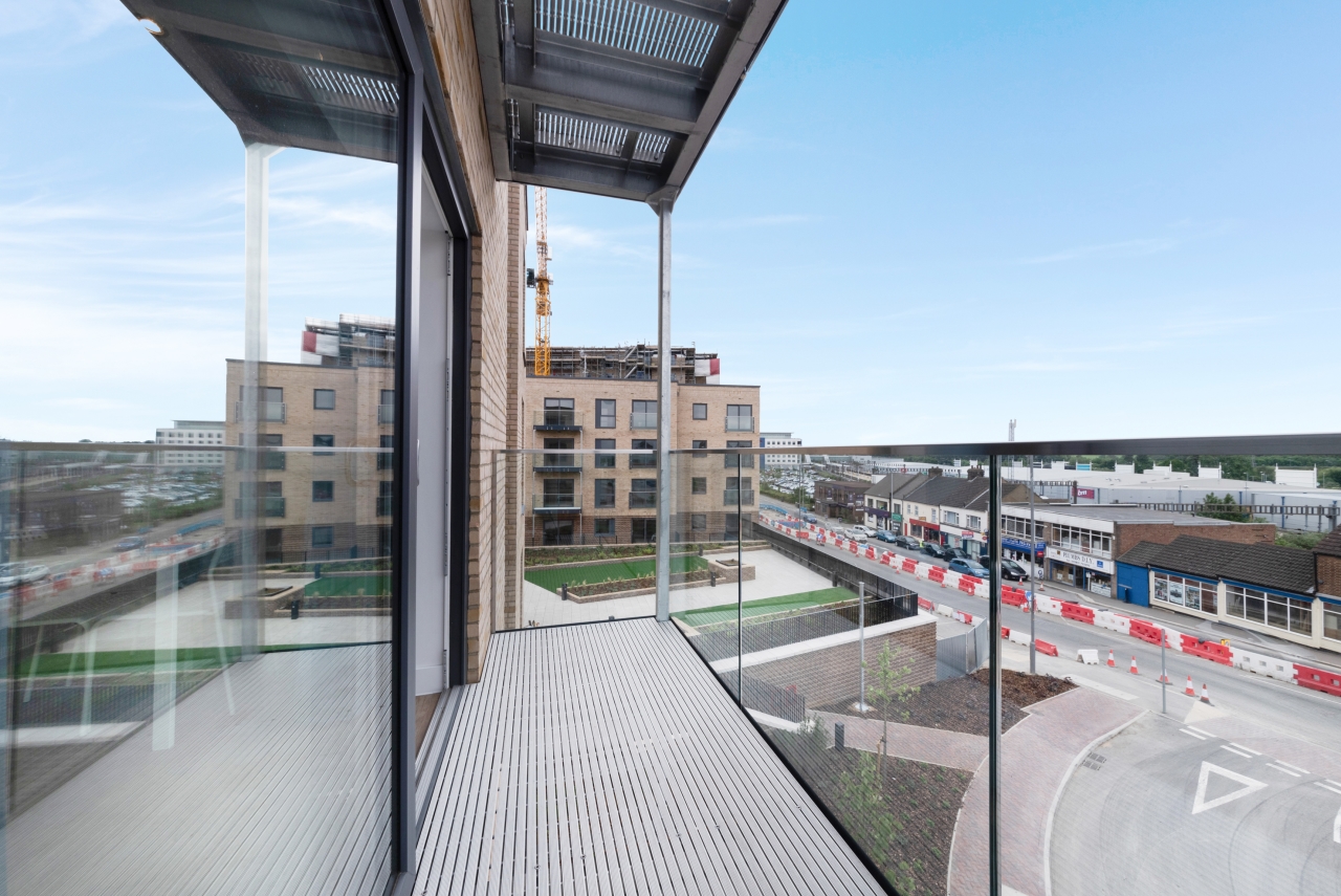 Stirling Drive, Saxon Square, Luton, LU2 - Chase Evans