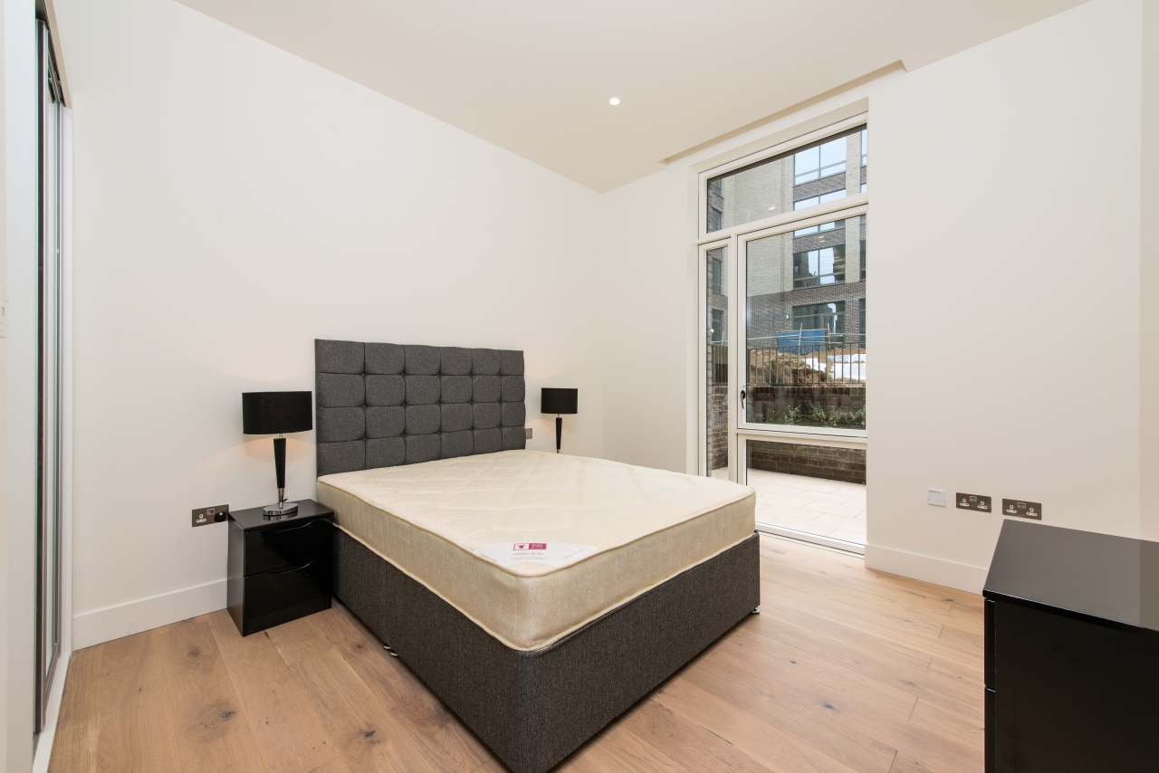 12 West Row, The Ladbroke Grove, Ladbroke Grove, W10