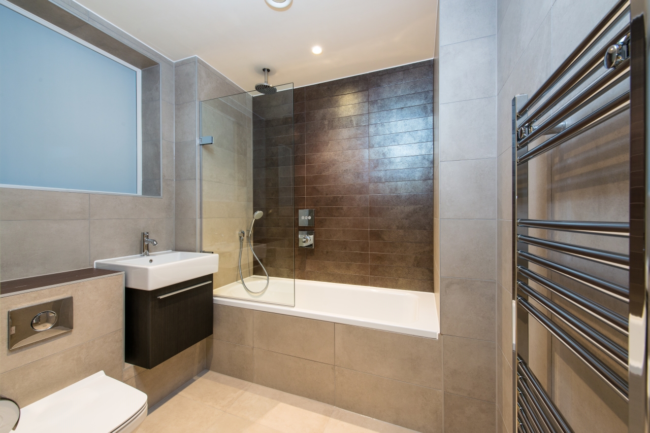 12 West Row, The Ladbroke Grove, Ladbroke Grove, W10