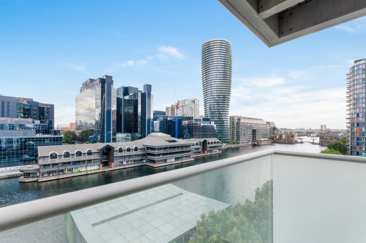 East Tower, 3 Pan Peninsula, Pan Peninsula Square, Canary Wharf, E14