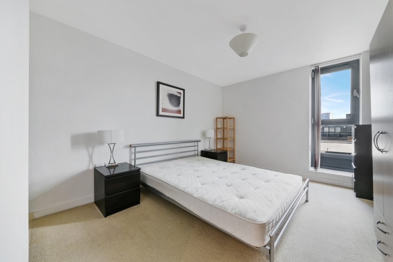 Hallsville Road, Canning Town, London, E16 - Chase Evans