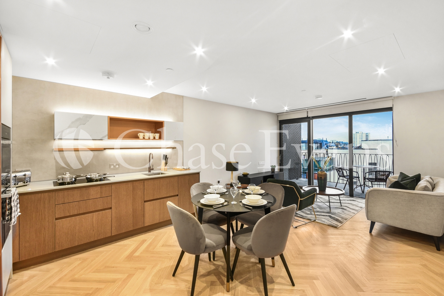 Hampton House, Kings Road Park, 2 Michael Road, Fulham, London, SW6 - Chase Evans