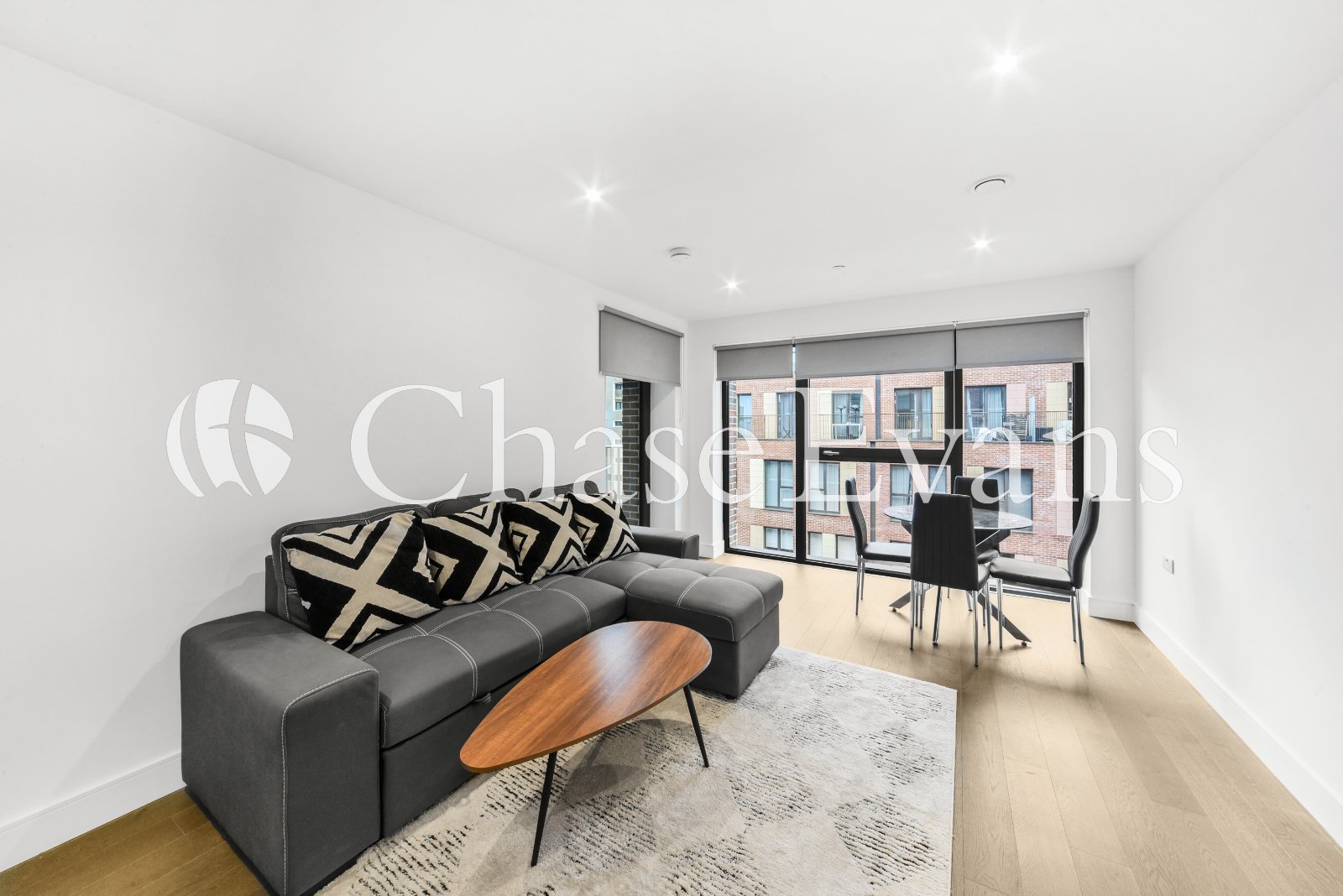 Belfield Mansions, Park & Sayer, 35 Belfield Mansions, Heygate Street, Elephant and Castle, SE17 - Chase Evans