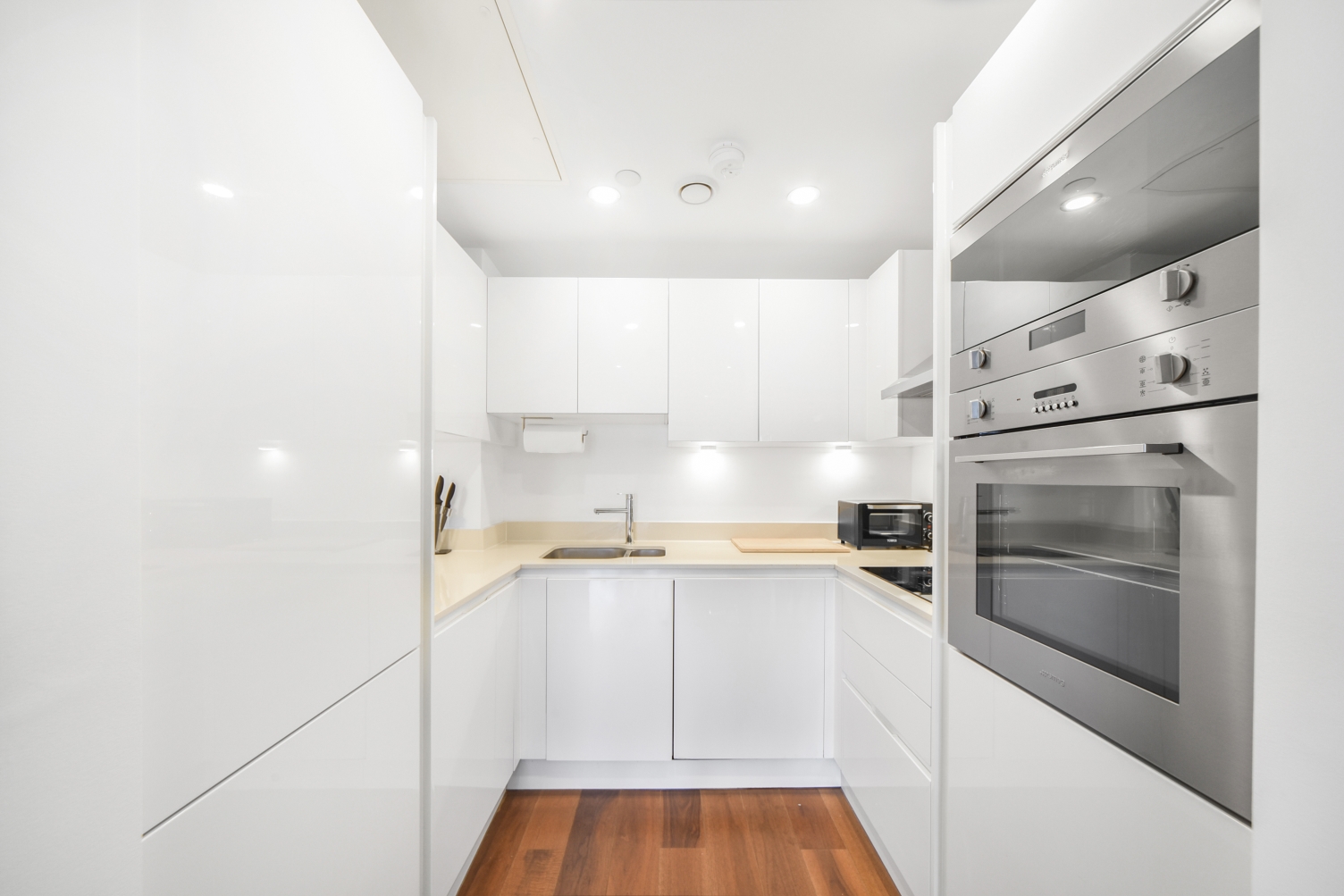 Talisman Tower, 6 Lincoln Plaza, Canary Wharf, London, E14 - Chase Evans