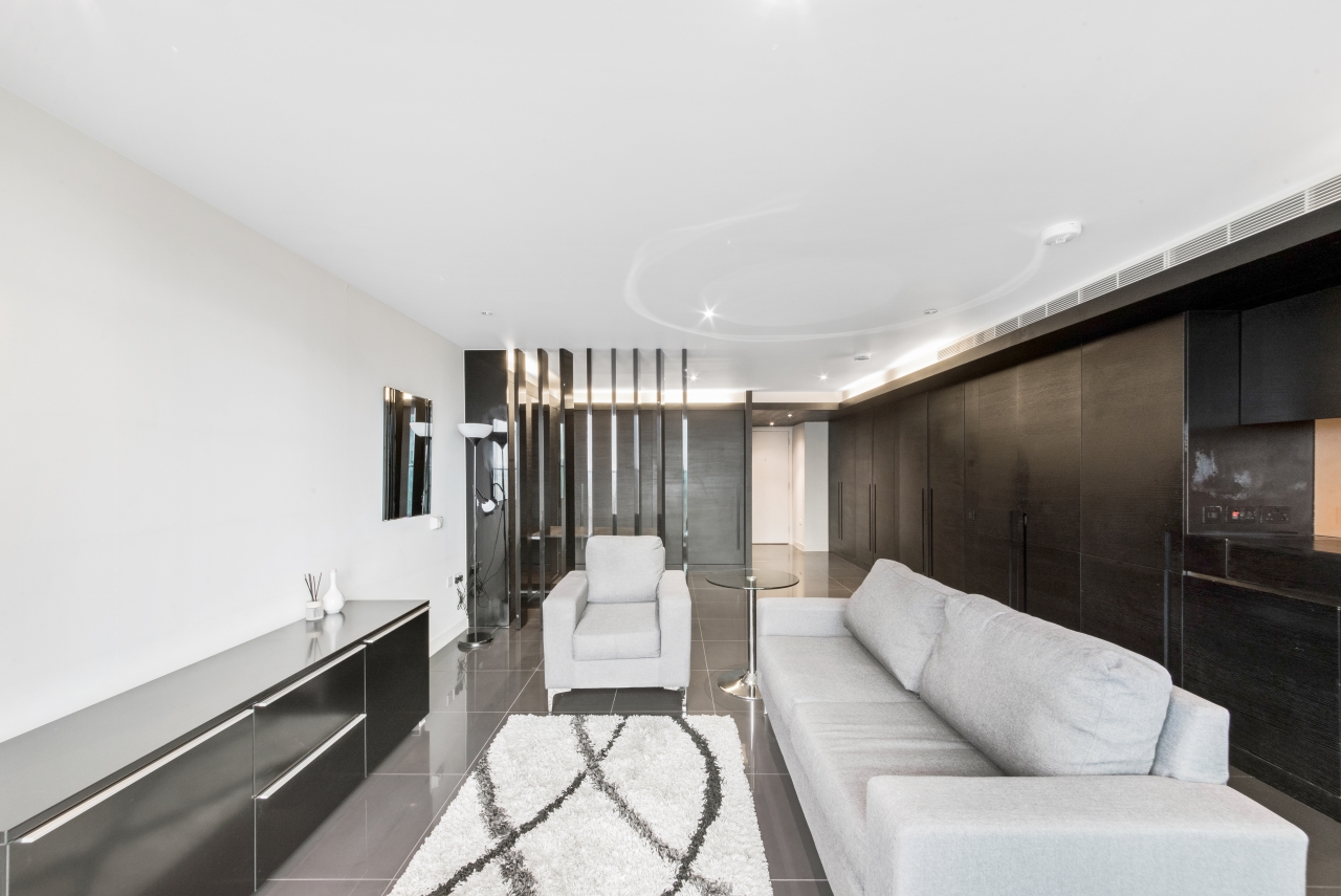 West Tower, Pan Peninsula, 1 Pan Peninsula Square, Canary Wharf, E14