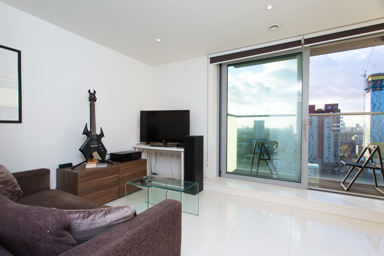 Pan Peninsula, Canary Wharf, London, E14
