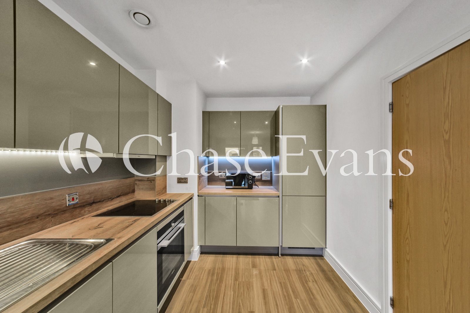 Lydian, Dalston Curve, 11 Ashwin Street, Dalston, London, E8 - Chase Evans