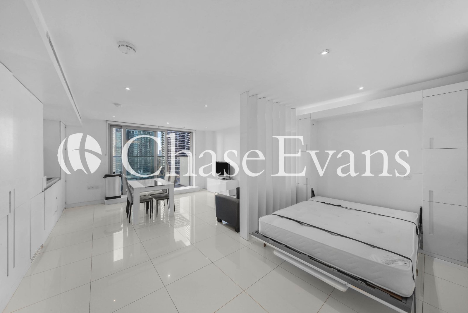 West Tower, 1 Pan Peninsula Square, Canary Wharf, London, E14 - Chase Evans