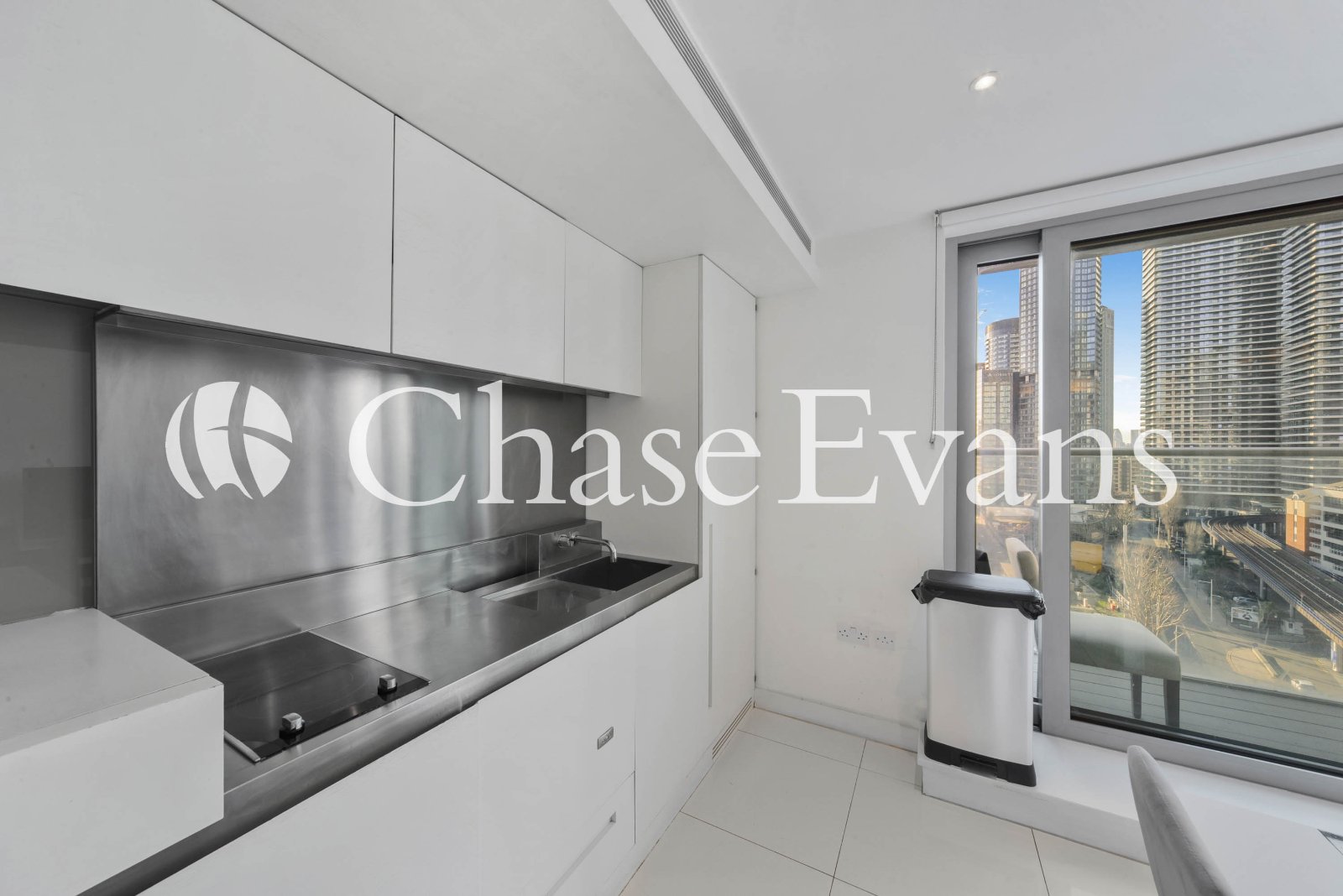 West Tower, 1 Pan Peninsula Square, Canary Wharf, London, E14