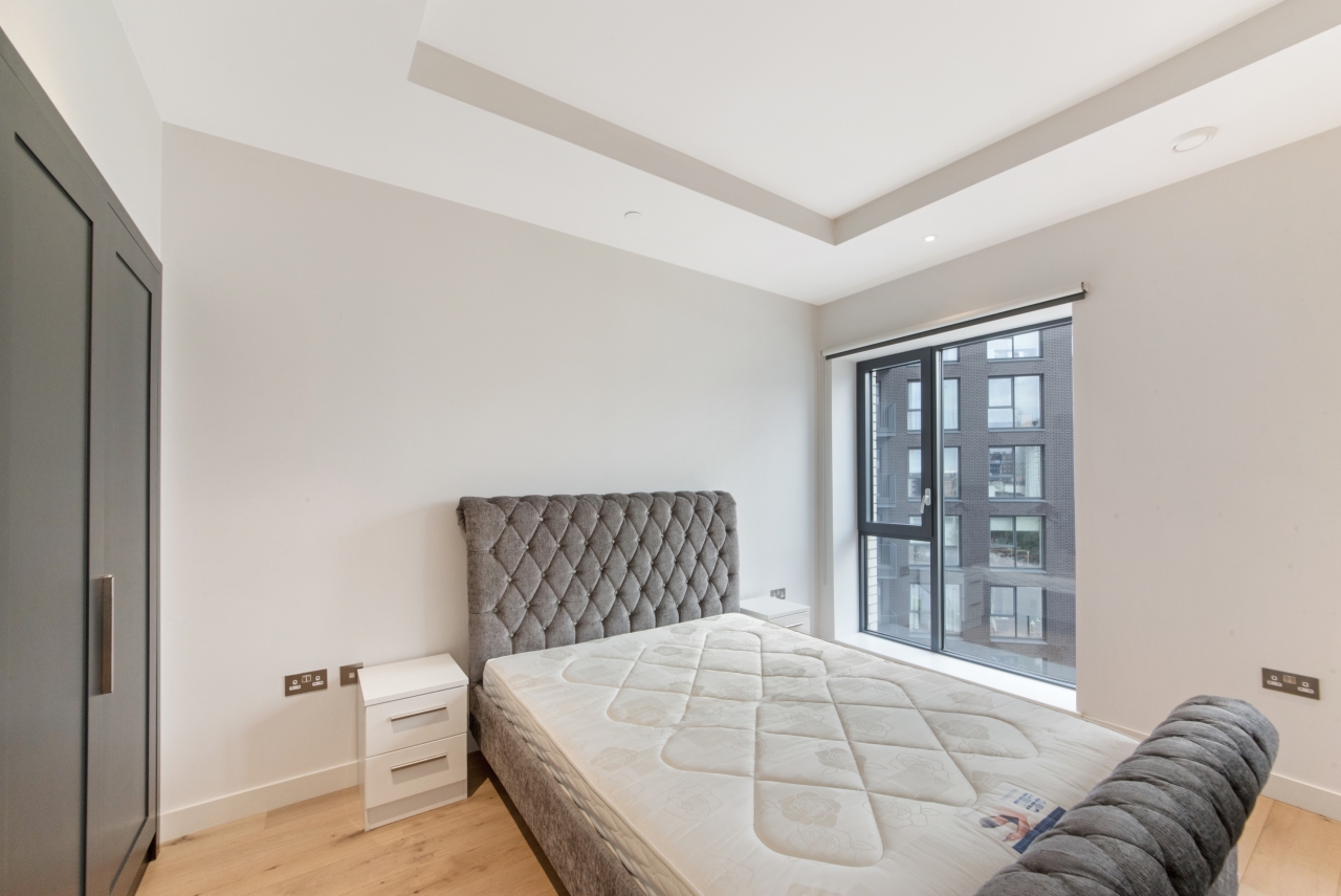 Botanic Square, London City Island, Canning Town, London, E14 - Chase Evans