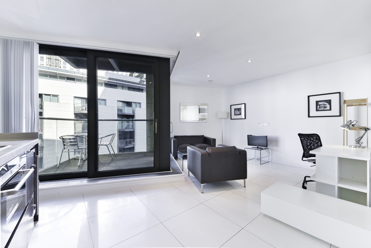 Baltimore Wharf, Canary Wharf, London, E14 - Chase Evans