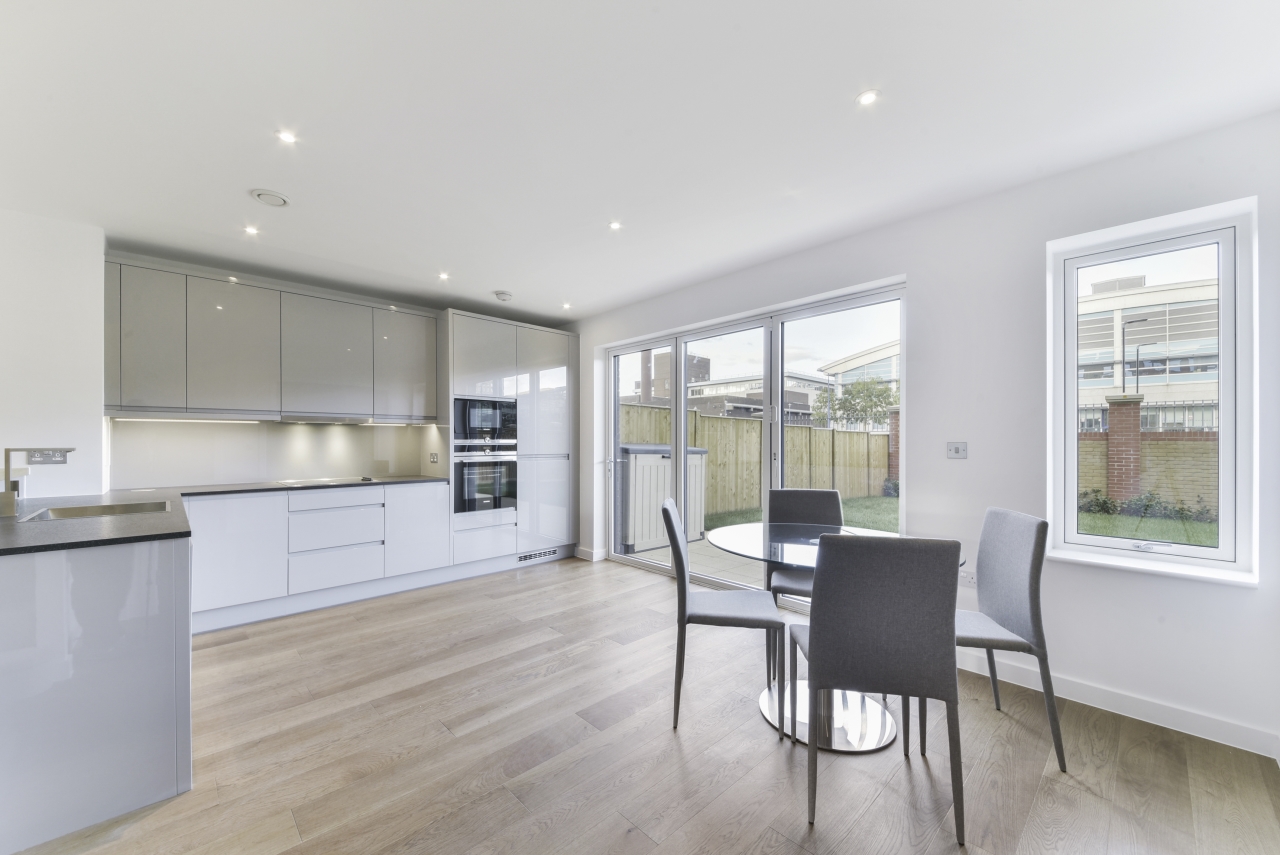 Lismore Boulevard, Colindale Gardens, Colindale, London, NW9 - Chase Evans
