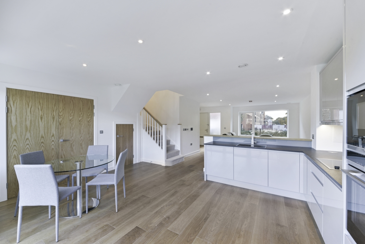 Lismore Boulevard, Colindale Gardens, Colindale, London, NW9 - Chase Evans