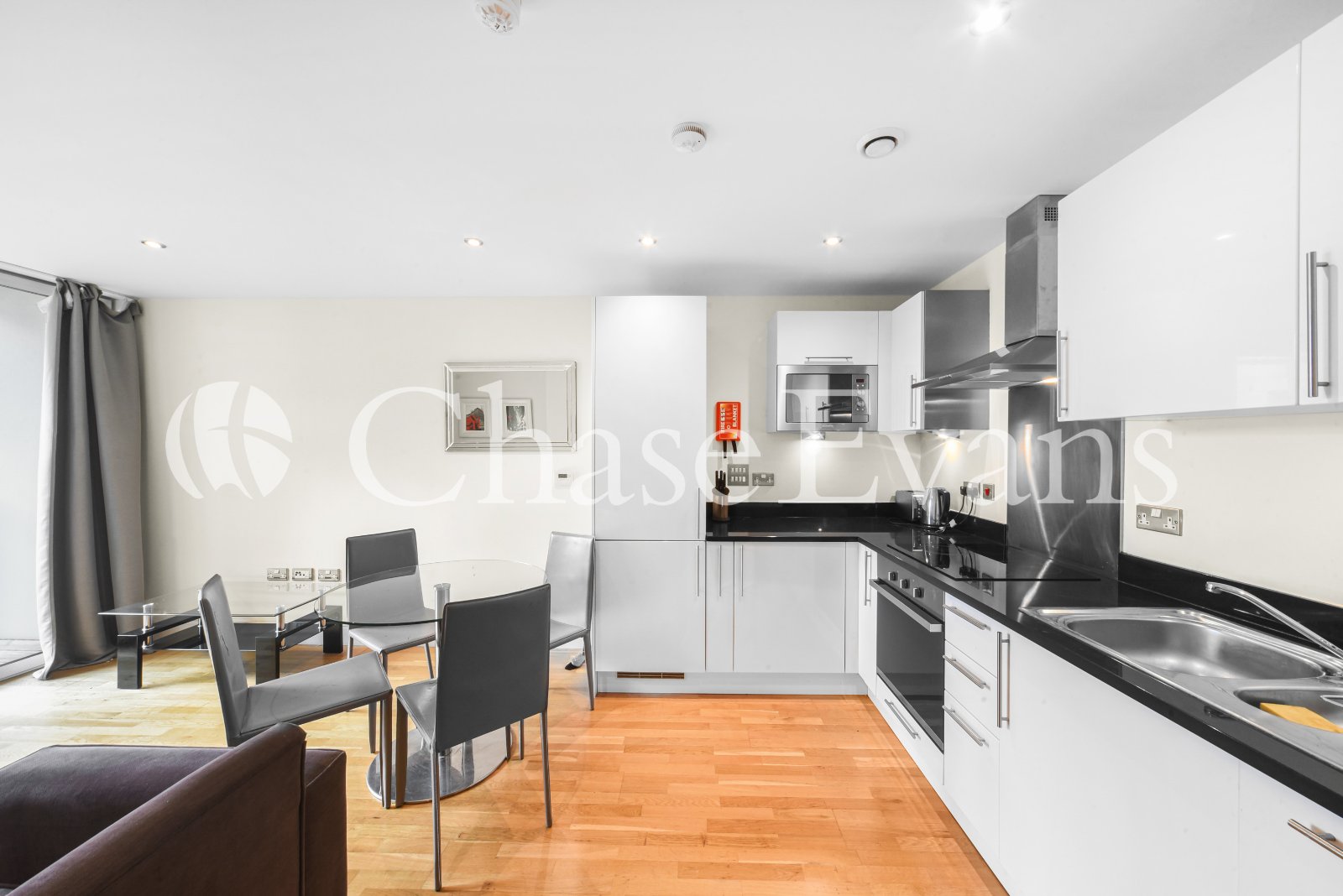 Cobalt Point, 38 Millharbour, Lanterns Court, Canary Wharf, E14 - Chase Evans