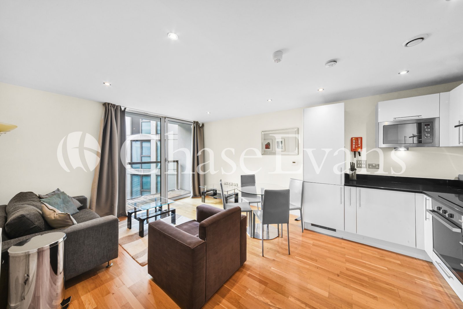 Cobalt Point, 38 Millharbour, Lanterns Court, Canary Wharf, E14 - Chase Evans