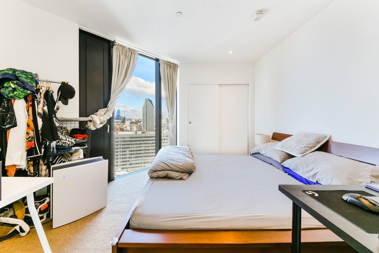 The Strata, 8 Walworth Road, Elephant & Castle, London, SE1