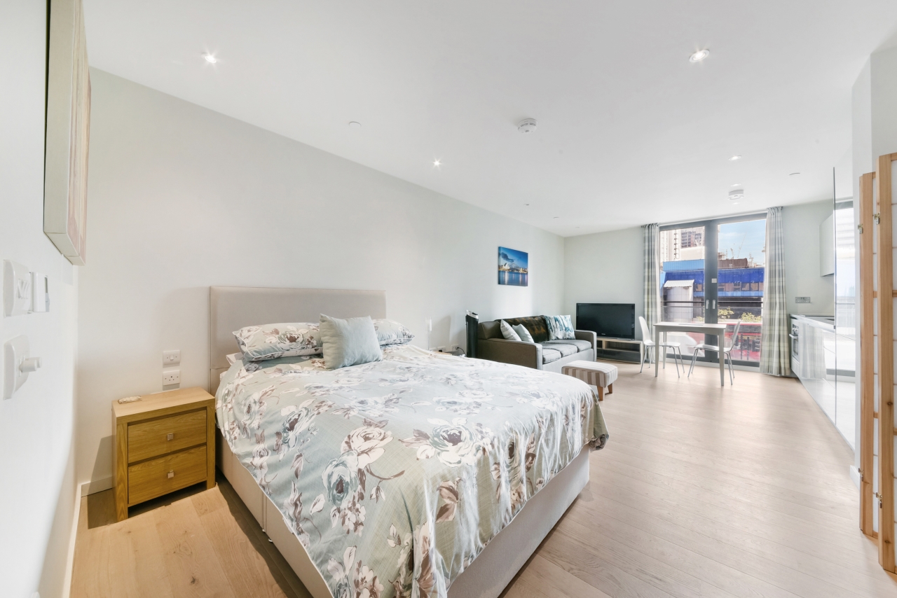 The Pavillion, One The Elephant, Elephant & Castle, London, SE1 - Chase Evans