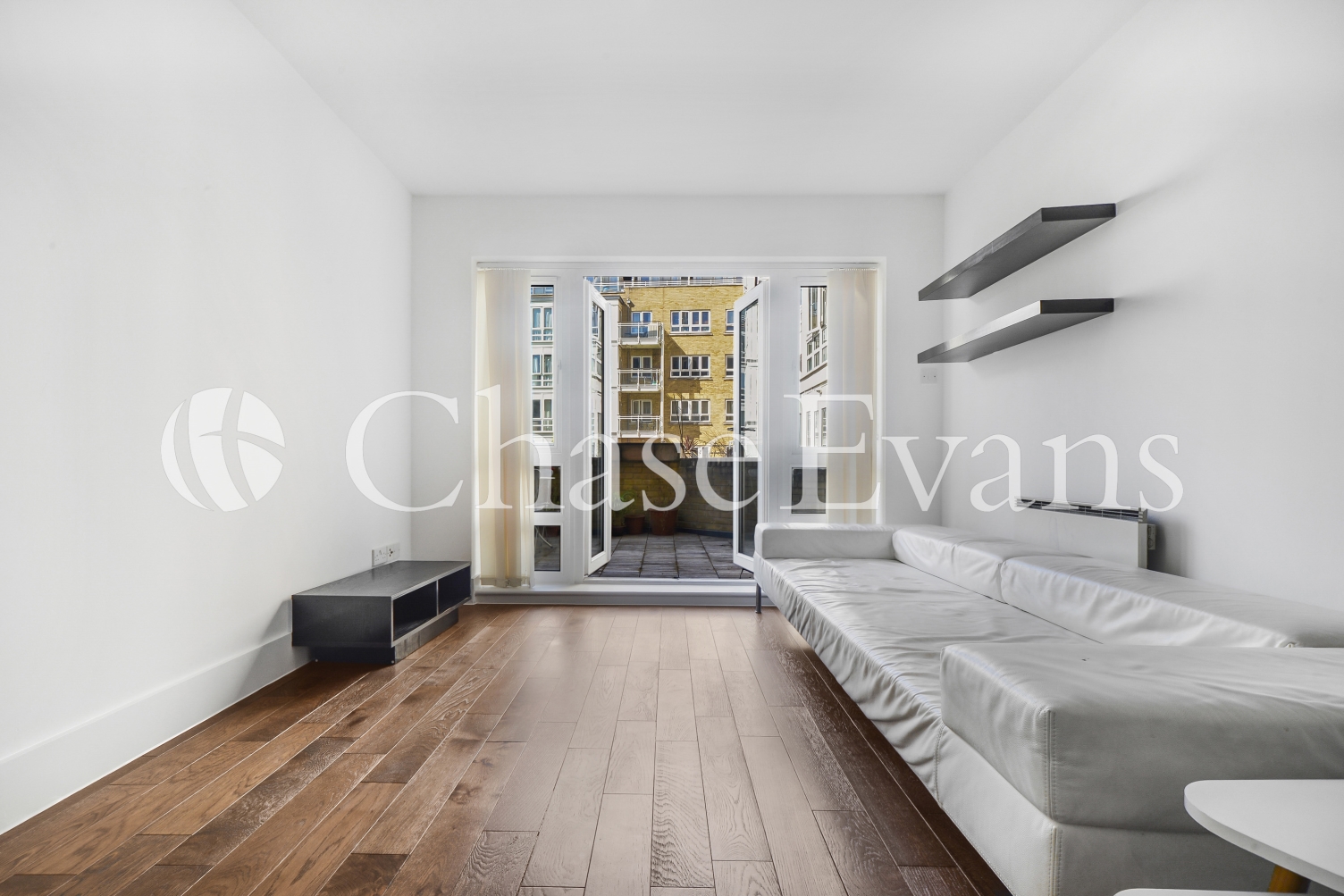 St. Davids Square, Docklands, London, E14 - Chase Evans
