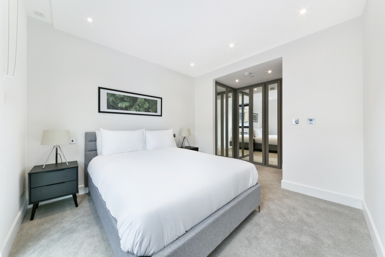 Neroli House, 14 Piazza Walk, Goodman's Fields, Aldgate, E1