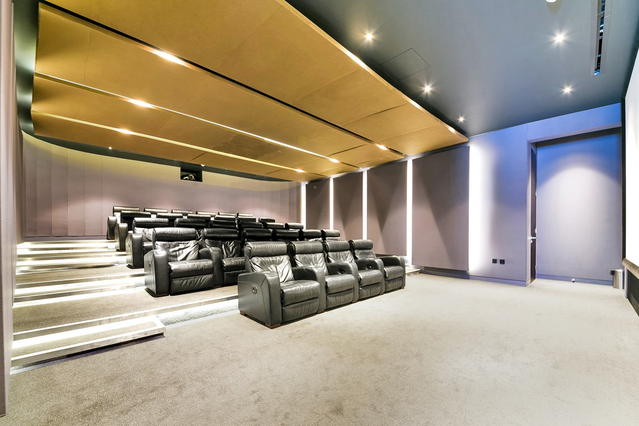 Neroli House, 14 Piazza Walk, Goodman's Fields, Aldgate, E1