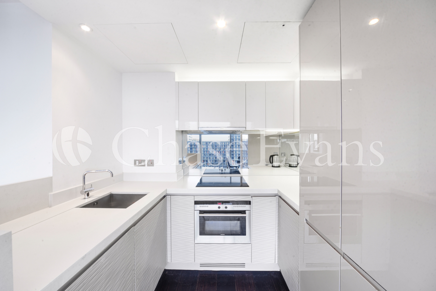 East Tower, 3 Pan Peninsula Square, Canary Wharf, London, E14