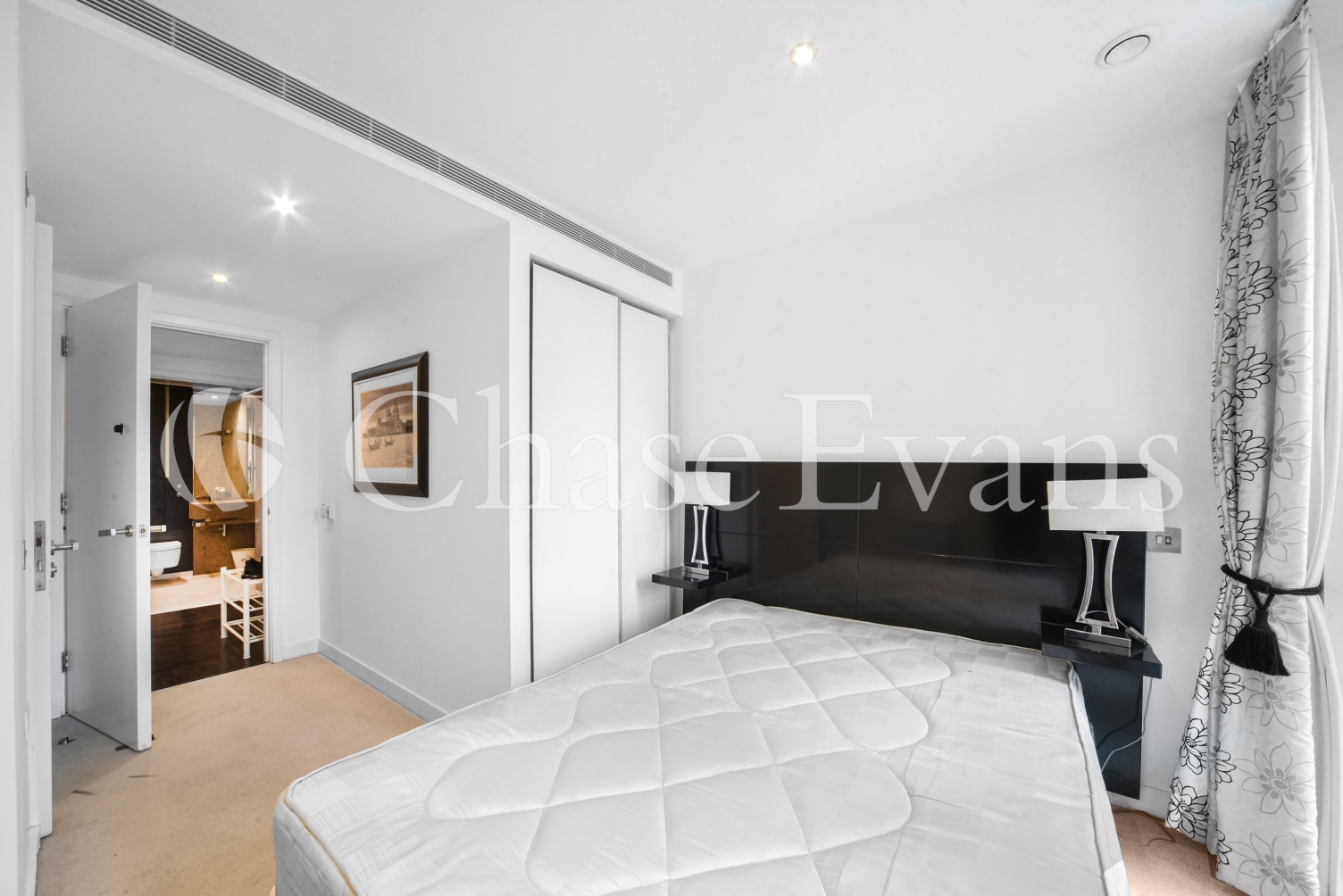 East Tower, 3 Pan Peninsula Square, Canary Wharf, London, E14