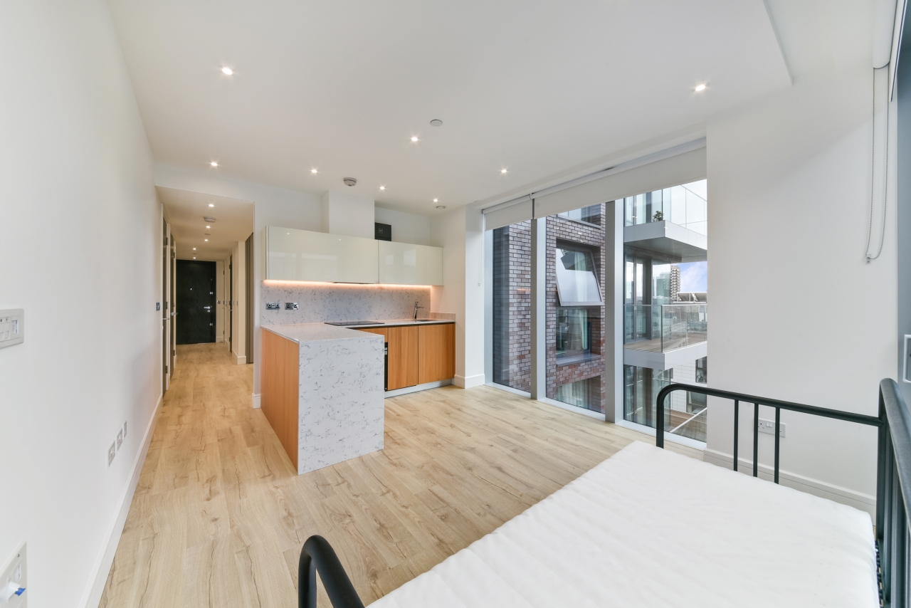 Stable Walk, Aldgate, London, E1 - Chase Evans