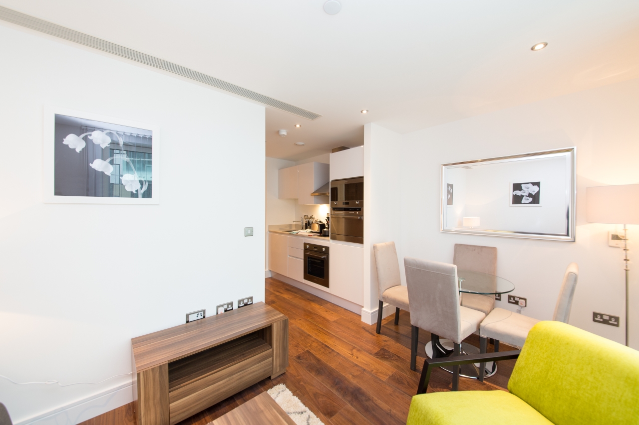 Lincoln Plaza, Canary Wharf, London, E14