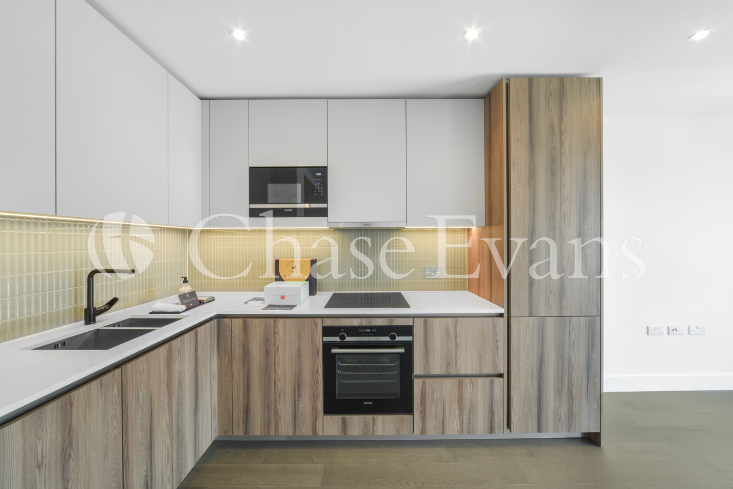 Hewson Way, Elephant And Castle, London, SE17 - Chase Evans